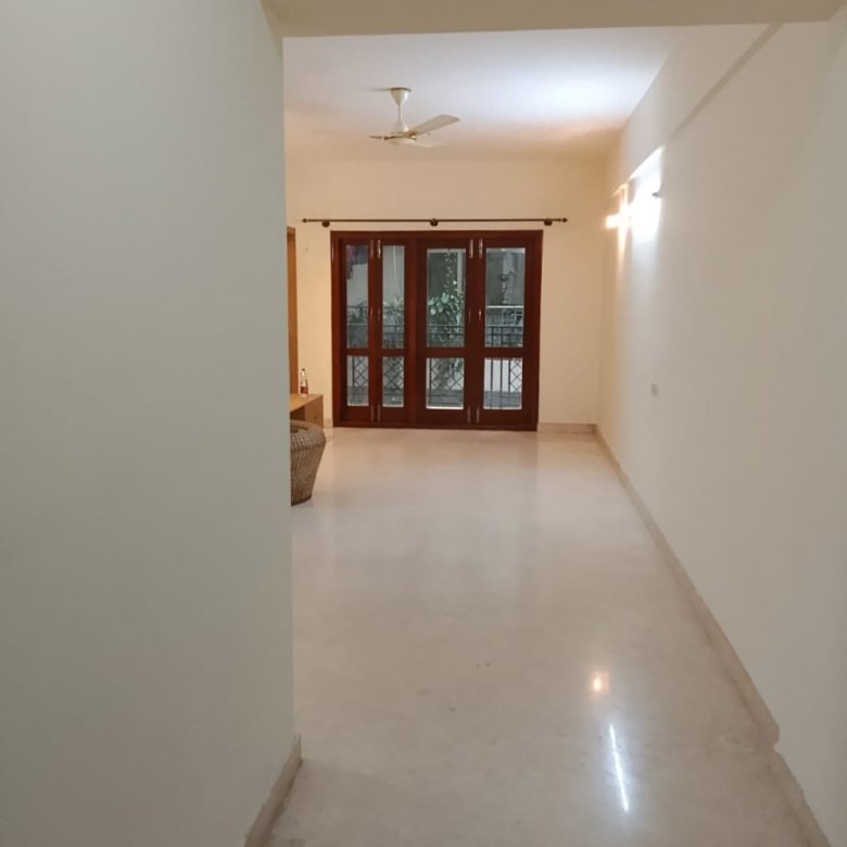 2bhk semi furnished flat for rent in millers 22 IMG 20250910 WA0148