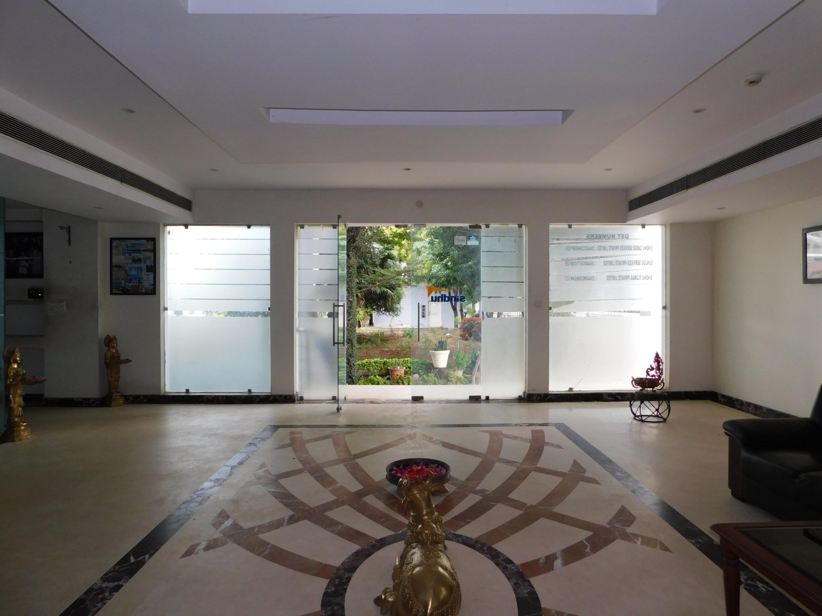 652362435O 1758795222941 scaled