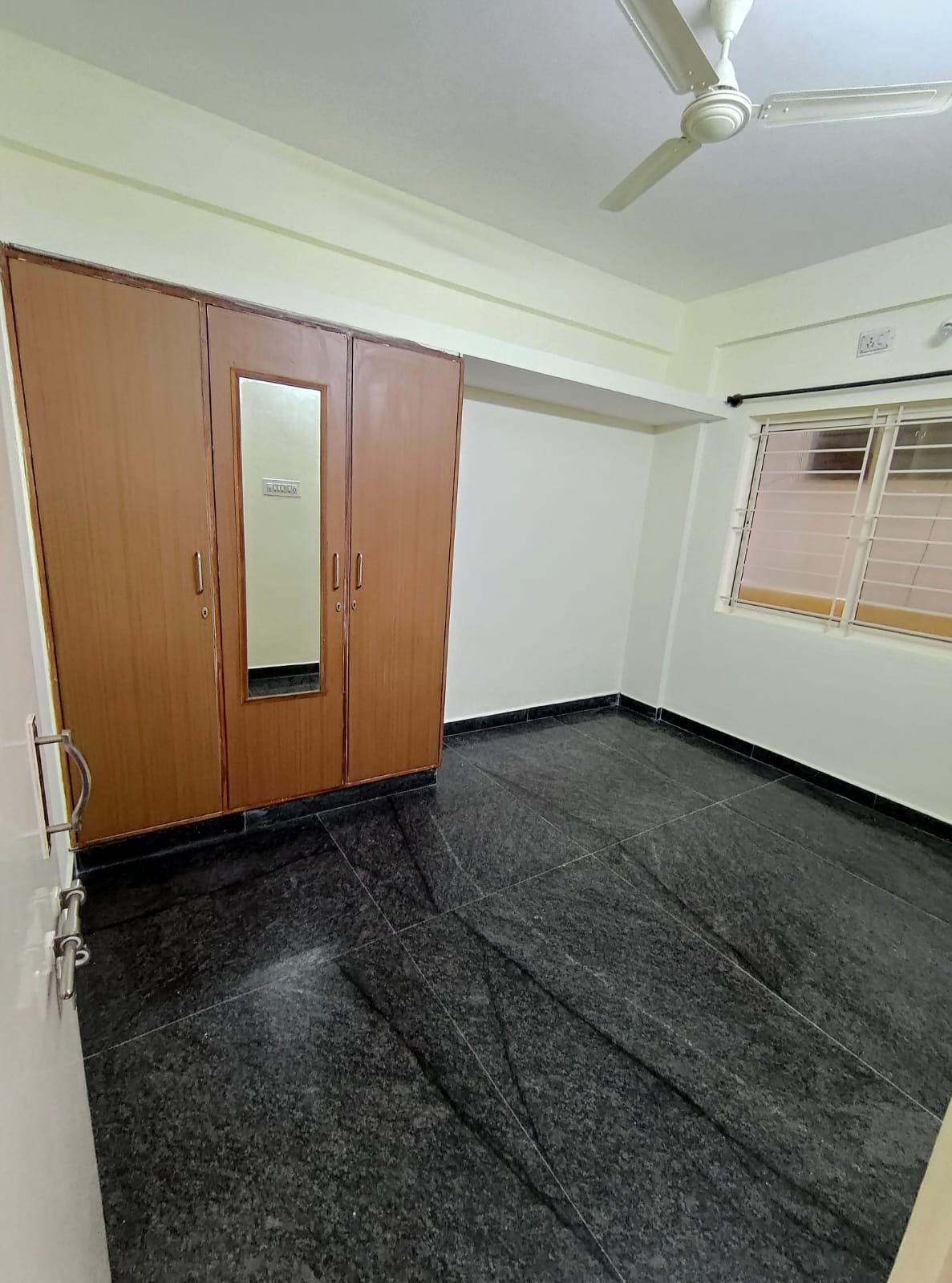 WhatsApp Image 2026 01 07 at 12.07.19 AM