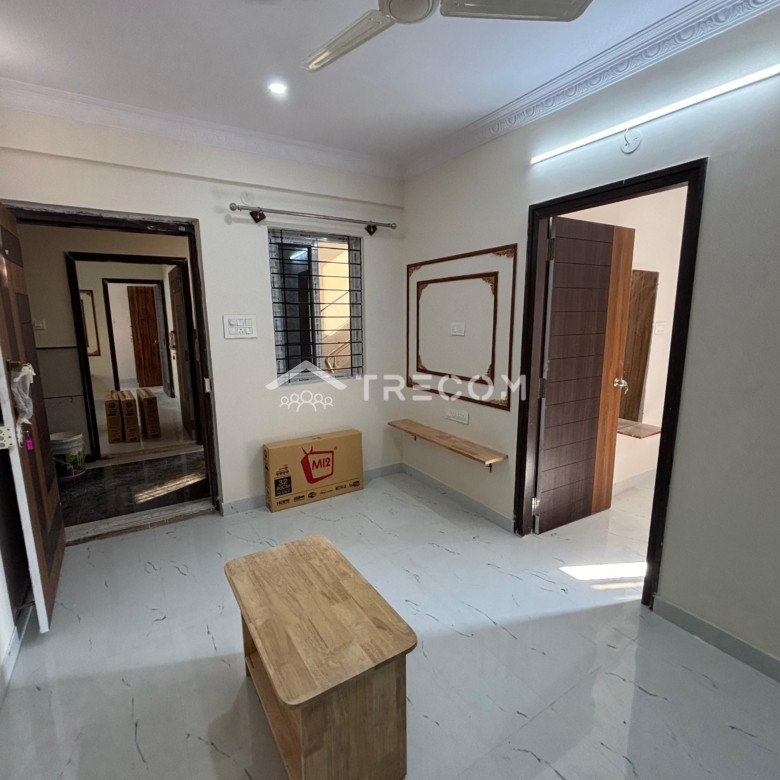 2 BHK fully furnished flat for rent in Koramangala